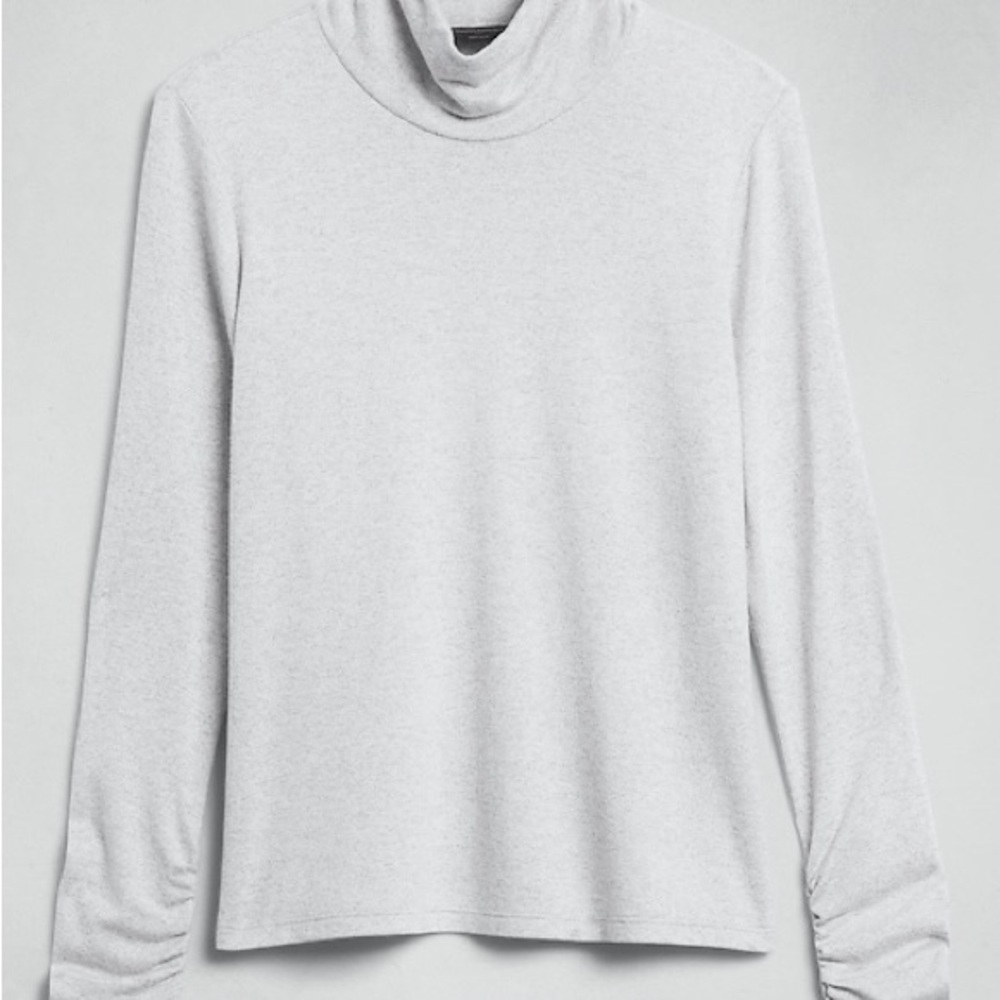 Banana republic soft luxe white turtle neck
